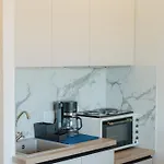 Liostasi Luxury Tragána