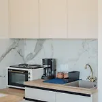 Liostasi Luxury
