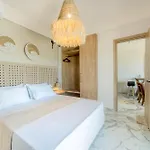Liostasi Luxury * Tragána