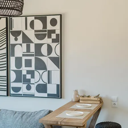 Liostasi Luxury Apartment Tragána