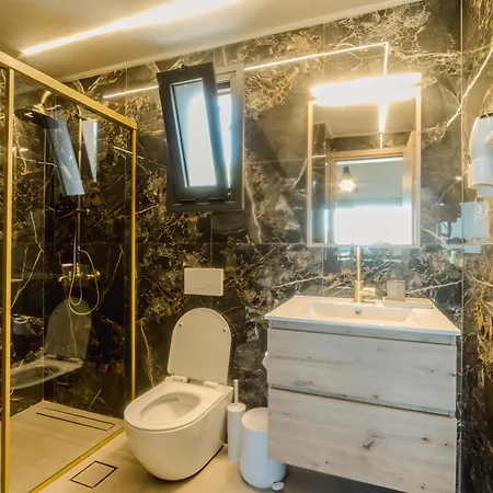 Liostasi Luxury Tragána