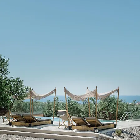 Liostasi Luxury Lägenhet