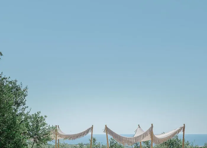 Liostasi Luxury Tragána