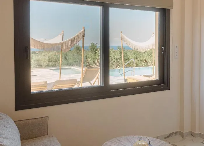 Liostasi Luxury * Tragána